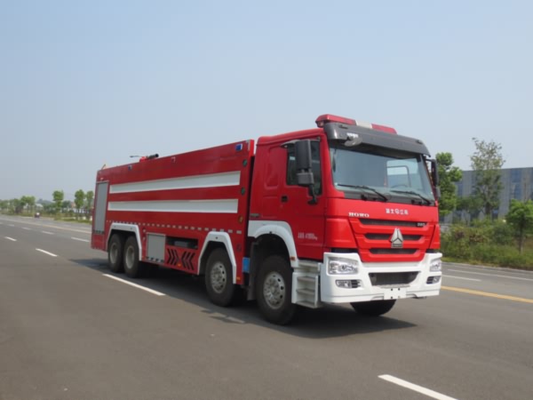 重汽豪沃前四后八泡沫消防車(chē)